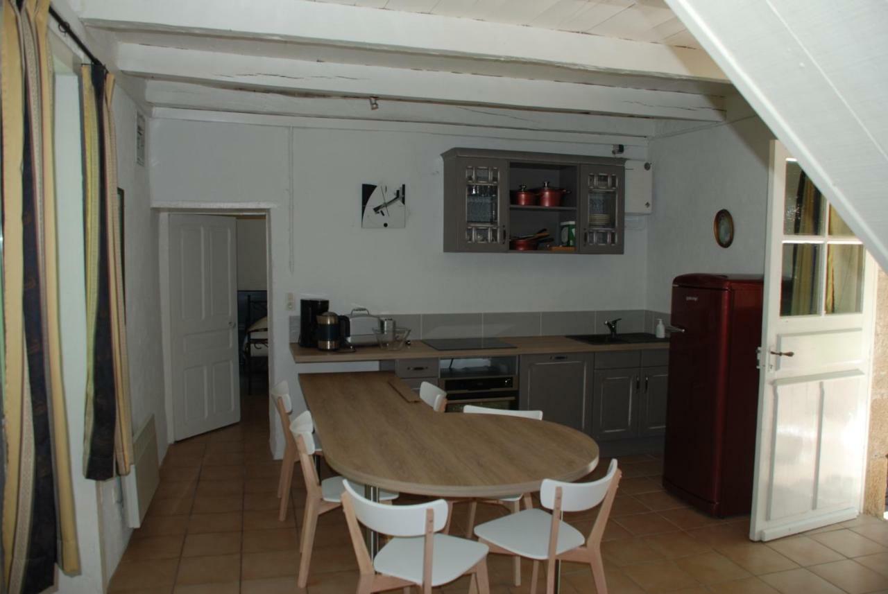 Gites Chateau Le Bois Saint-Julien-aux-Bois Luaran gambar