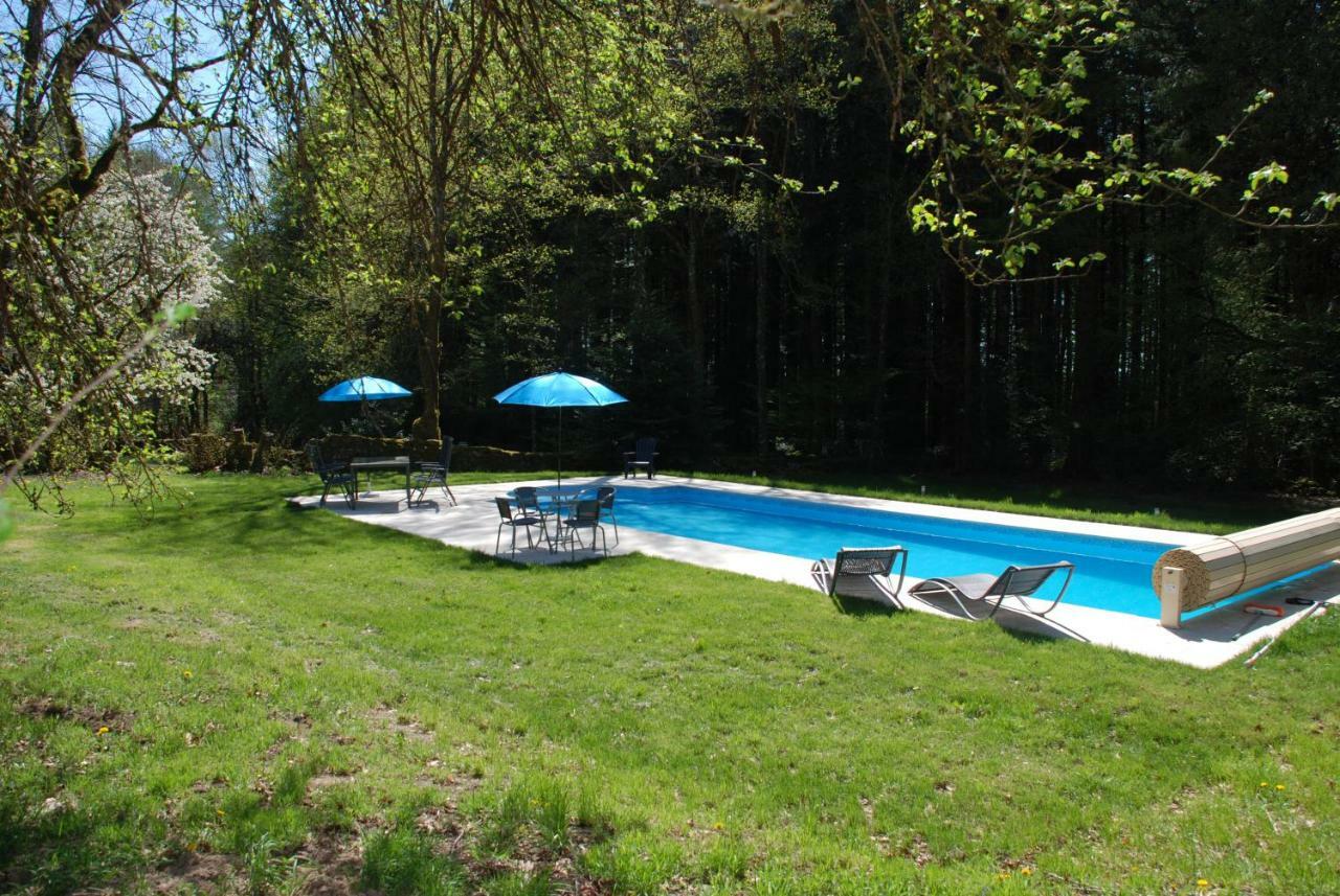 Gites Chateau Le Bois Saint-Julien-aux-Bois Luaran gambar